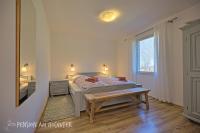 Two-Bedroom House - Sound of the sea
