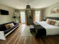 6 New Street Selfcatering BnB Apartment 2 - Bed and Breakfast