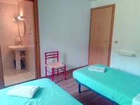 Zweibettzimmer mit eigenem Bad