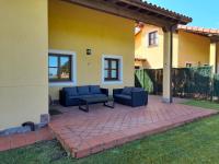 B&B Llanes - Villa en Andrín Piscina-Padel-Golf VV-1505-AS - Bed and Breakfast Llanes