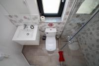 Camera Matrimoniale con Vista Giardino