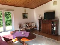 Family Room with Garden View