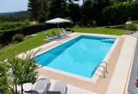 Luxurious villa 4 bedrooms in secluded area, swimming pool - B&B Valbonne