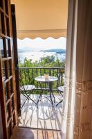 Archontikon 1800 - Bed and Breakfast Póros