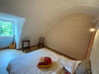 Queen Room with Garden View