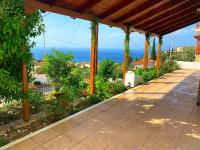 house with sea and mountain view - B&B