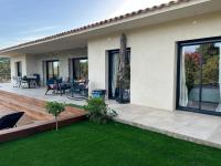 Villa Monte e Mare, piscine chauffée, climatisée à 5 mn de la plage de santa giulia - B&B Porto Vecchio