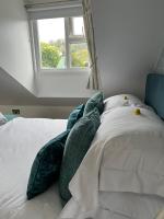 Superior Double Room with Sea View-Falls Bay