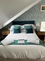 Superior Double Room with Sea View-Falls Bay