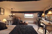 Suite with Hot Tub