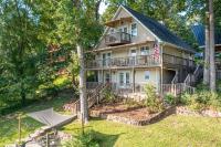 Lakefront Home with Entertainment Space and Dock! - B&B