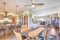 Luxe Spearfish Hideaway Golf, Hike, Explore! - B&B Spearfish