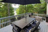 Kayaks and Boat Dock Lakeside Hot Springs Retreat - B&B