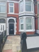 Lovely Estelle Studio Apartment by CityNest - B&B Blackpool