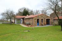 Maison de charme à Mouzillon - Jardin et terrasse accueillante - B&B