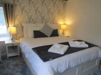 B&B Saint-Malo-des-Trois-Fontaines - C'est la vie - Bed and Breakfast Saint-Malo-des-Trois-Fontaines