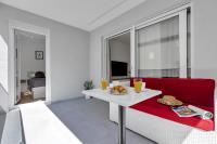 Apartman Roza, prekrasni novi apartman s parkingom - B&B Macarsca