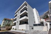 Apartman Roza, prekrasni novi apartman s parkingom - B&B Macarsca