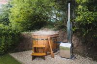 Red Deer Escape - B&B Wheddon Cross