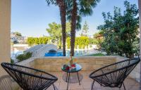 Apartment mit Poolblick