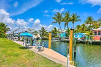 B&B Jensen Beach - Jensen Beach Home with Private Dock and Ocean Access! - Bed and Breakfast Jensen Beach