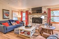 Steps to Lake Cabin with Deck in Lake Arrowhead - B&B Lake Arrowhead