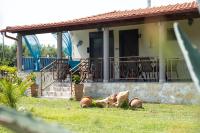 Nefelis Garden - B&B