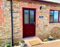 Polrunny Farm Sloe Cottage with a sea view - Ferienwohnung