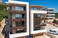 1-2 Luxury Apartments L&L Tucepi - 100m from the beach - Makarska Exklusiv - Chambres d'hôtes Tučepi