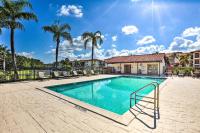 Stylish Fort Myers Condo about 2 Mi to Beaches! - Ferienwohnung