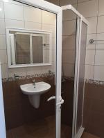 Doppelzimmer mit Balkon (2 Erwachsene + 1 Kind)
