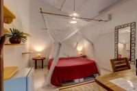 Camera Matrimoniale con Vista Giardino