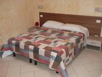 Doppel- oder Zweibettzimmer