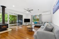 B&B Culburra Beach - Bailey's Retreat - Pet Friendly Waterfront - 10 Mins Walk to Beach - Fireplace and Firepit - Bed and Breakfast Culburra Beach