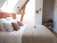 Chambre Lit Queen-Size - Vue sur Jardin