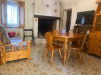 B&B Pisogne - “CASA ROSI” APPARTAMENTO IN ZONA MEDIEVALE PISOGNE - Bed and Breakfast Pisogne