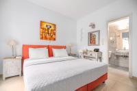 Dreibettzimmer mit Schlafsofa und Gartenblick