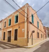 Casa Rural Los Pequeños (Monserrat) - B&B