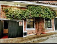 Parrot House San Antonio - B&B Cali