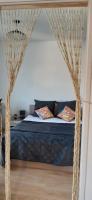 Appartement climatisé T1 bis métro à 200 m - B&B Toulouse