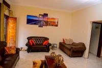 B&B Kampala - MODERN LUXURIOUS 2BEDS HOUSE IN KAMPALA CITY CTR - Bed and Breakfast Kampala