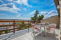 Apartmani Crikvenica 29894 - Lucica - B&B