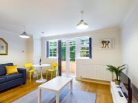 Redhill town centre apartment by Livingo - B&B Redhill