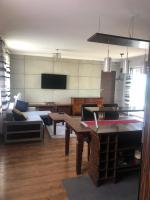 Uroczy apartament z ogrodem - B&B