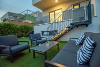 My Adriatic Suite with private garden and garage - Bed and Breakfast Šibenik