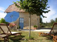 AUX PETITES PIERRES DE PEYROUSSELLE - B&B