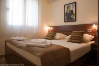 One-Bedroom Apartment with Balcony