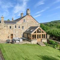 10 Bed Stunning House in village, with Hot Tub - Chambres d'hôtes Ovingham