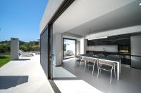 Luxury Villa Vivian Heated Private Swimming Pool & Jacuzzi near the beach of Georgioupoli - Chambres d'hôtes Georgioupolis