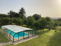 Large House On Farm With Own Heated Pool, As Seen On BBC TV - Chambres d’hôtes Cullompton